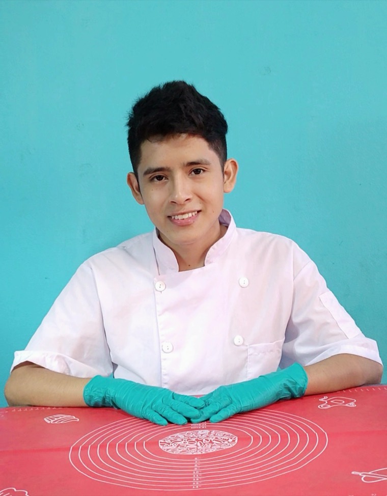 Luis Pardo, profesor del curso de postres en vaso